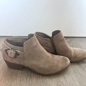 Size 7.5 Michael by Michael Shannon booties